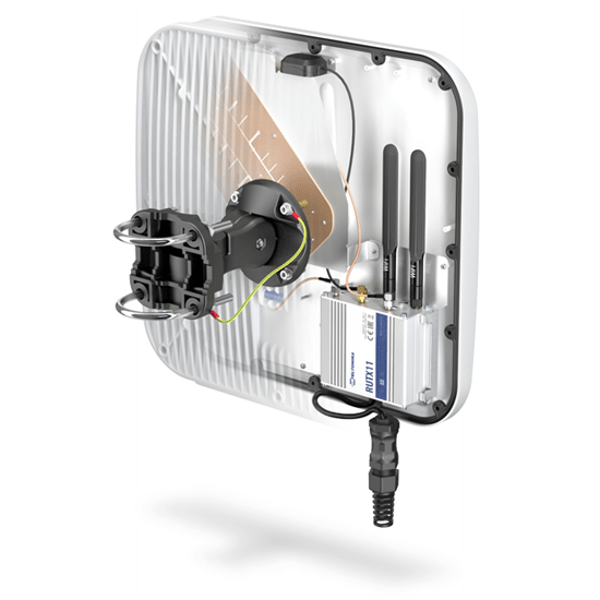 QuMax xPOL Enclosure LTE RUT + BRKT